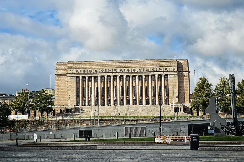 Julkisenvelan ratkaisu