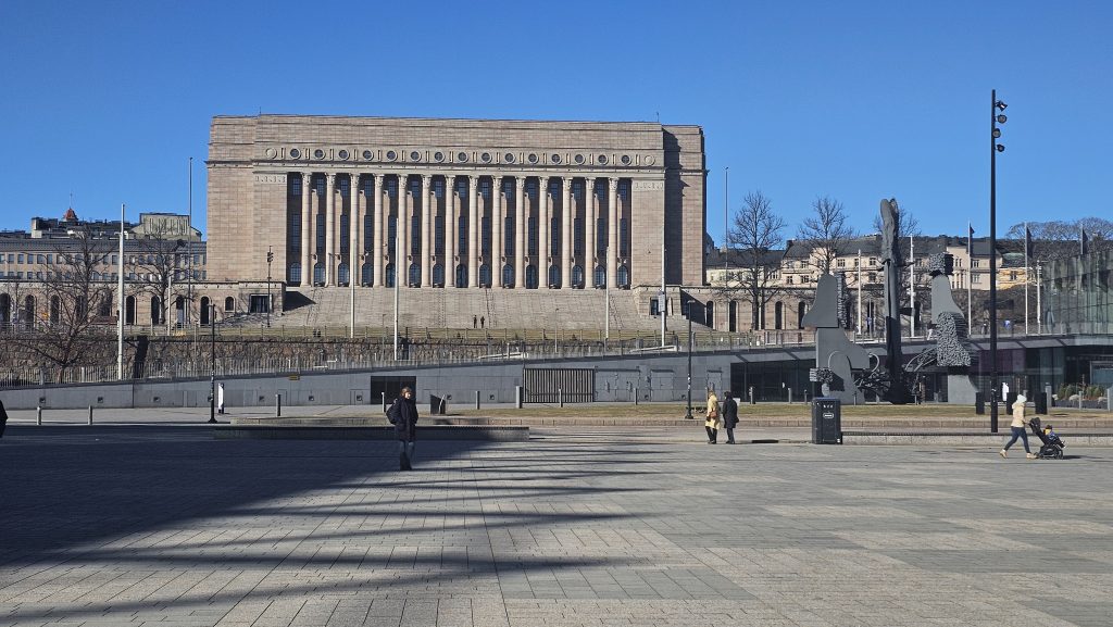 Unkarin vaalit ja positiivinen raha